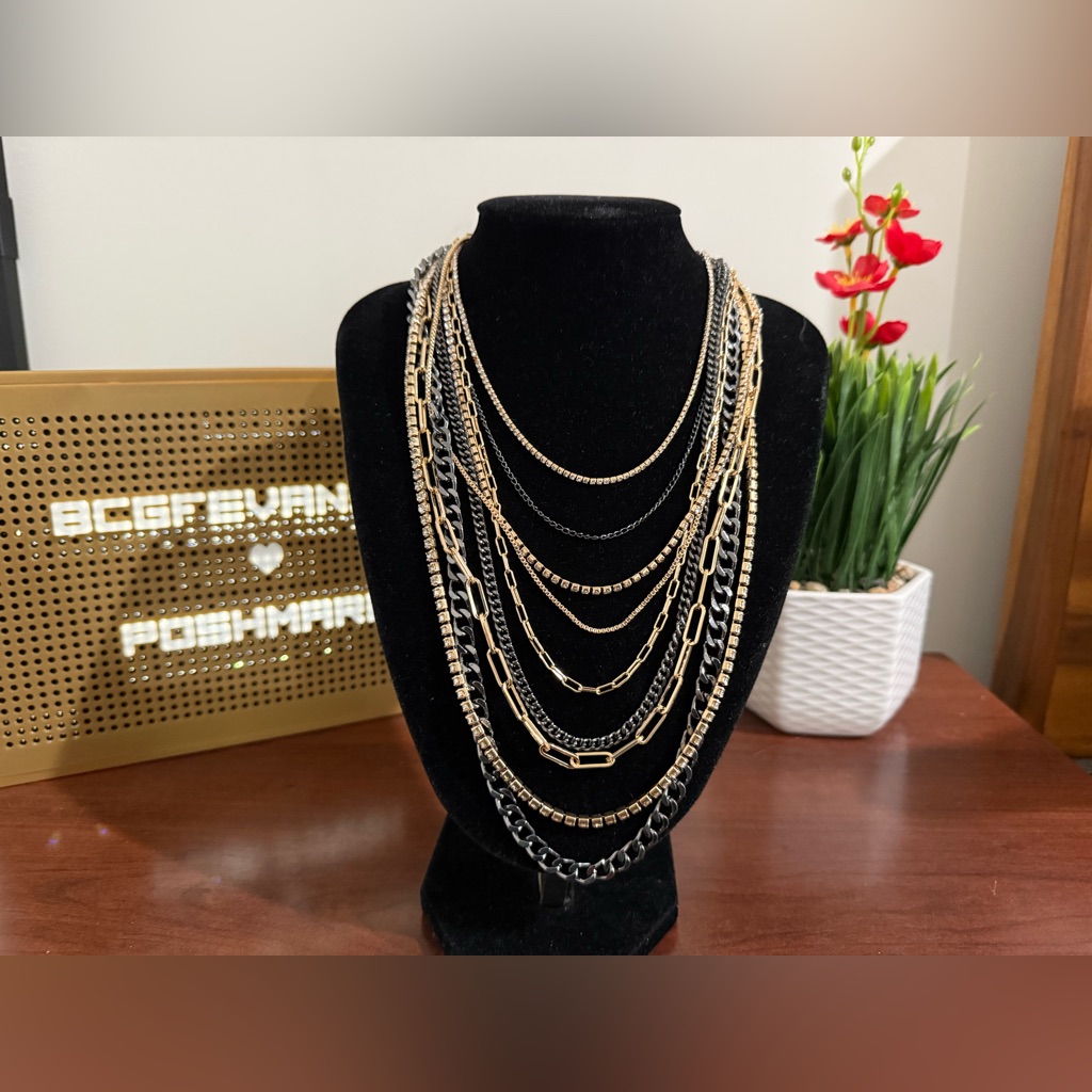 New A New Day Multi Strand And Colored Layered Necklace 15$